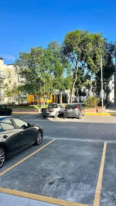 Comodo Apartamento En Planta Baja, Alberca A 20 Pasos, Modelo Ano 2023 Playa del Carmen Apartment